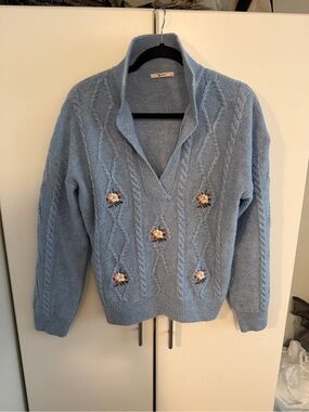 Tu Light Blue V-Neck Cable Knit Sweater with Floral Embroidery